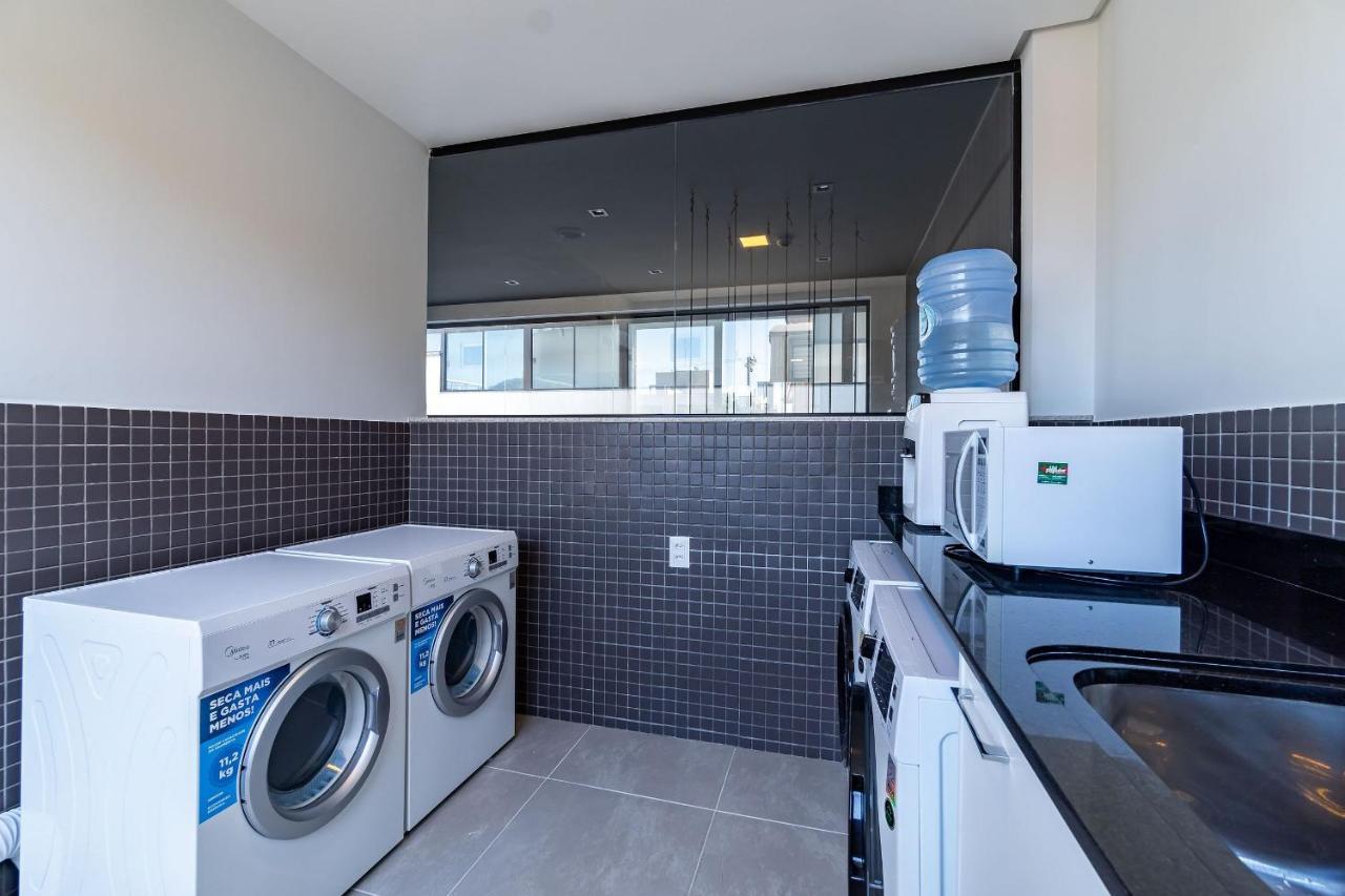 Aion Suites 204 - Compacto E Luxuoso Loft - Rooftop Com Piscina E Academia - A Poucos Passos Da Praia Bombinhas Bagian luar foto